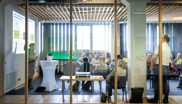 Workshop-Session im Glashaus während des Bürgerenergie-Konvents 2026.